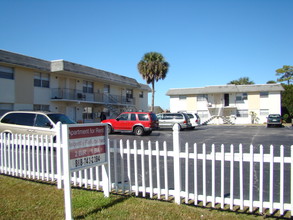 2290 S Palmetto Ave in South Daytona, FL - Building Photo - Other