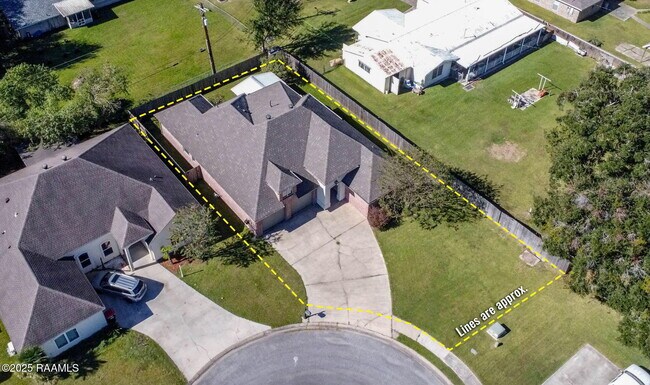 205 Lo Saab Cove in Lafayette, LA - Building Photo - Building Photo