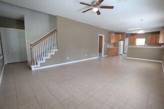 194 Davis St in Humble, TX - Building Photo - Building Photo