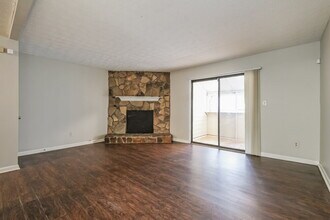 946 Ohara Dr in Jonesboro, GA - Building Photo - Building Photo