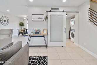 5909 N 81st St in Scottsdale, AZ - Building Photo - Building Photo