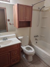 35 Cedar Ridge Dr in Pacific, MO - Foto de edificio - Building Photo