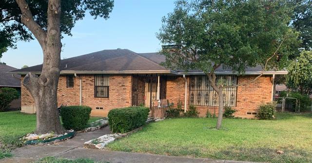 property at 4921 Jade Dr