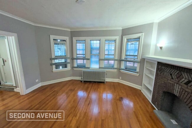 7114 S Claremont Ave in Chicago, IL - Foto de edificio - Building Photo