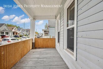 160 Courtland Ave-Unit -Apt. 1 in Buffalo, NY - Foto de edificio - Building Photo