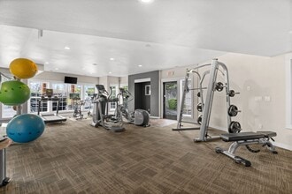 Deer Creek Apartments in Puyallup, WA - Building Photo - Building Photo