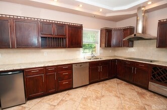 2 Miller Ave in East Brunswick, NJ - Building Photo - Building Photo