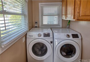 207 Avenue C in Redondo Beach, CA - Building Photo - Building Photo