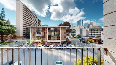 933 Kaheka St in Honolulu, HI - Foto de edificio - Building Photo