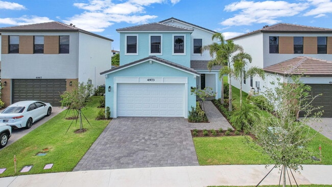 property at 4973 Coquina Pl