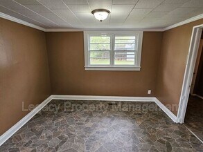 3050 Swepsonville-Saxapahaw Rd in Graham, NC - Building Photo - Building Photo