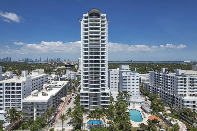 La Tour in Miami Beach, FL - Building Photo - Building Photo