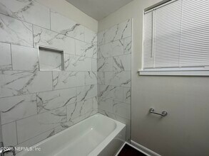 3049 Post St in Jacksonville, FL - Building Photo - Building Photo