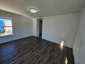 6618 Topper Run, Unit 6620 #1 in San Antonio, TX - Building Photo - Building Photo