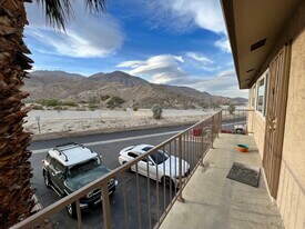 72615 Edgehill Dr, Unit 4 in Palm Desert, CA - Building Photo