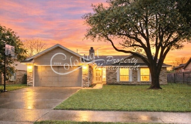 property at 3308 Edgewood Dr