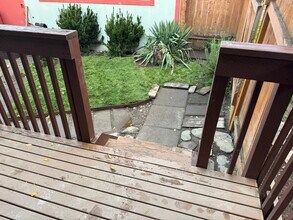 2646 NW 64th St, Unit #A in Seattle, WA - Building Photo - Building Photo