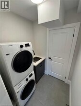 132 Hodgkins Ave in Thorold, ON - Building Photo - Building Photo