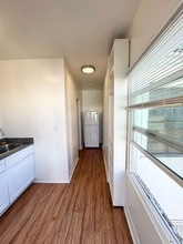 2032 Vista Del Mar Ave in Los Angeles, CA - Building Photo - Building Photo