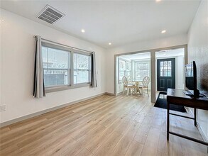 2427 10th Ave S in St. Petersburg, FL - Building Photo - Building Photo