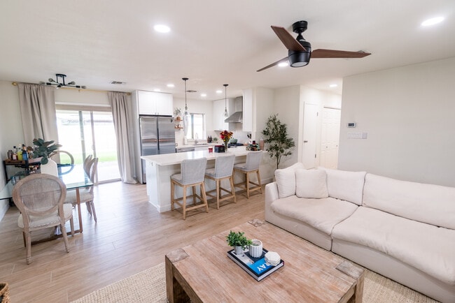 7244 E Coronado Rd in Scottsdale, AZ - Building Photo - Building Photo