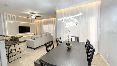 8955 Cat Palm Rd in Kissimmee, FL - Building Photo - Building Photo