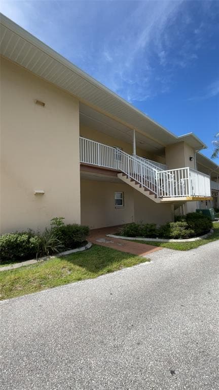 property at 3106 Harbor Blvd
