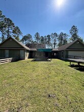 635 WALTON Way Dr in Nashville, GA - Building Photo - Building Photo