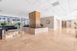 1865 Brickell Ave, Unit 1501 in Miami, FL - Building Photo - Building Photo