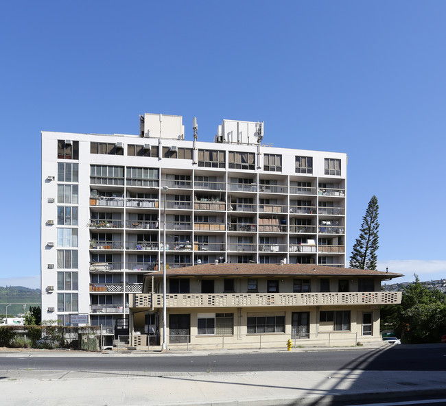 King Terrace Apartments in Honolulu, HI - Building Photo - Building Photo