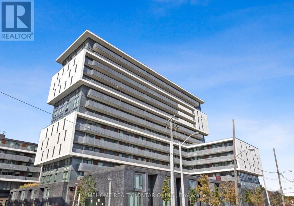 120 Varna Dr in Toronto, ON - Building Photo