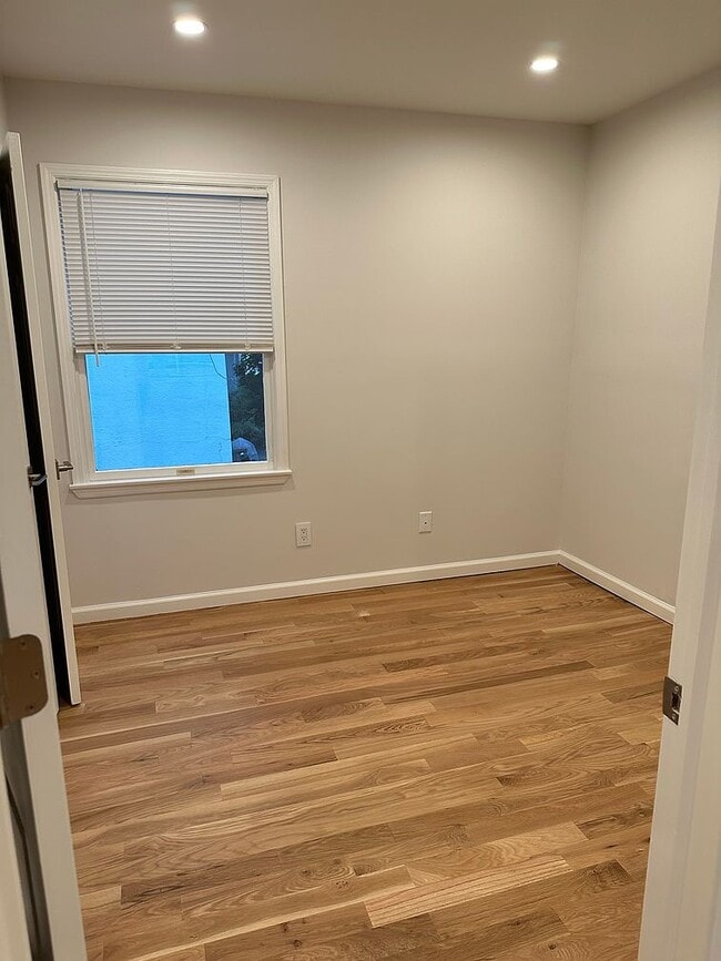 17 Valley St in Highlands, NJ - Building Photo - Building Photo