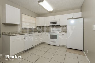 220 Broward Ave in Greenacres, FL - Building Photo - Building Photo
