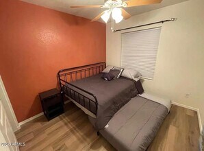 6334 W Potter Dr in Glendale, AZ - Building Photo - Building Photo