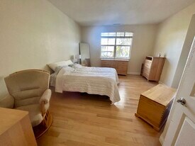 5809 Chambertin Dr in San Jose, CA - Building Photo