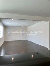 6425 Dan Havicus Dr in Tracy, CA - Building Photo - Building Photo