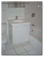 3527 North Broadway-Unit -2 in Chicago, IL - Building Photo - Building Photo