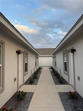 817 Dove Ave W in Edinburg, TX - Building Photo - Building Photo