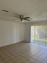 2337 Pomeroy Rd in Spring Hill, FL - Building Photo - Building Photo