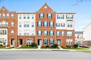 6026 Forum Sq in Frederick, MD - Building Photo