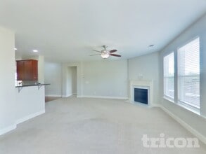 1004 Abberley Cir in Hendersonville, TN - Building Photo - Building Photo