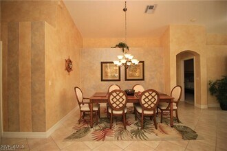 2322 Butterfly Palm Dr in Naples, FL - Building Photo - Building Photo