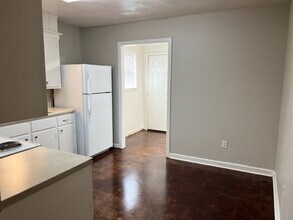 2423 22nd Pl in Lubbock, TX - Building Photo - Building Photo
