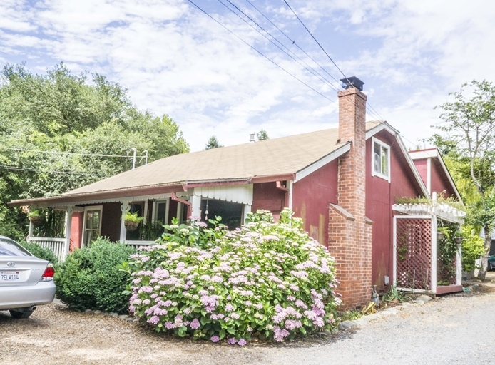 4380 Daywalt Rd in Sebastopol, CA - Building Photo