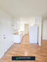 8337 Sutter Buttes Way in Sacramento, CA - Building Photo - Building Photo