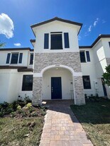 12908 SW 233rd Terrace in Princeton, FL - Building Photo
