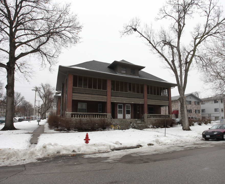 1500 E St in Lincoln, NE - Building Photo