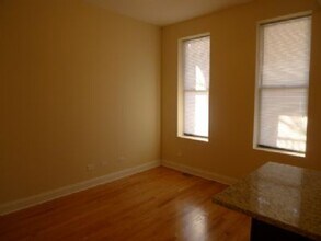 2026 N Winchester Ave, Unit 1R in Chicago, IL - Building Photo - Building Photo