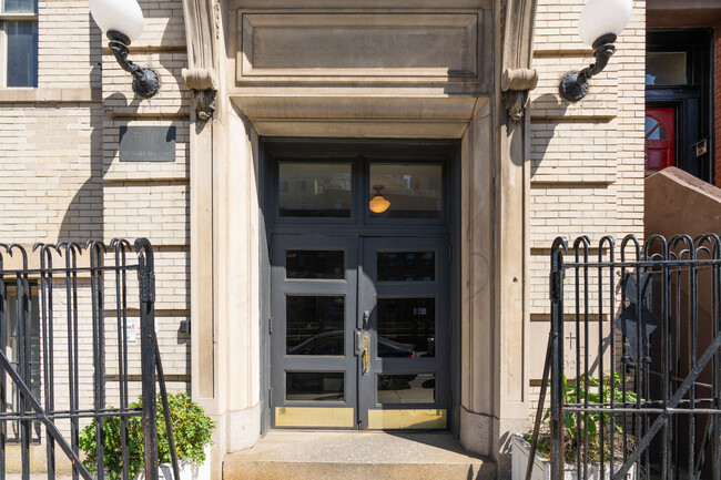 Cobble Hill School in Brooklyn, NY - Building Photo - Building Photo