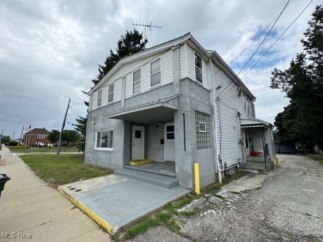 29407 Euclid Ave in Wickliffe, OH - Building Photo - Building Photo